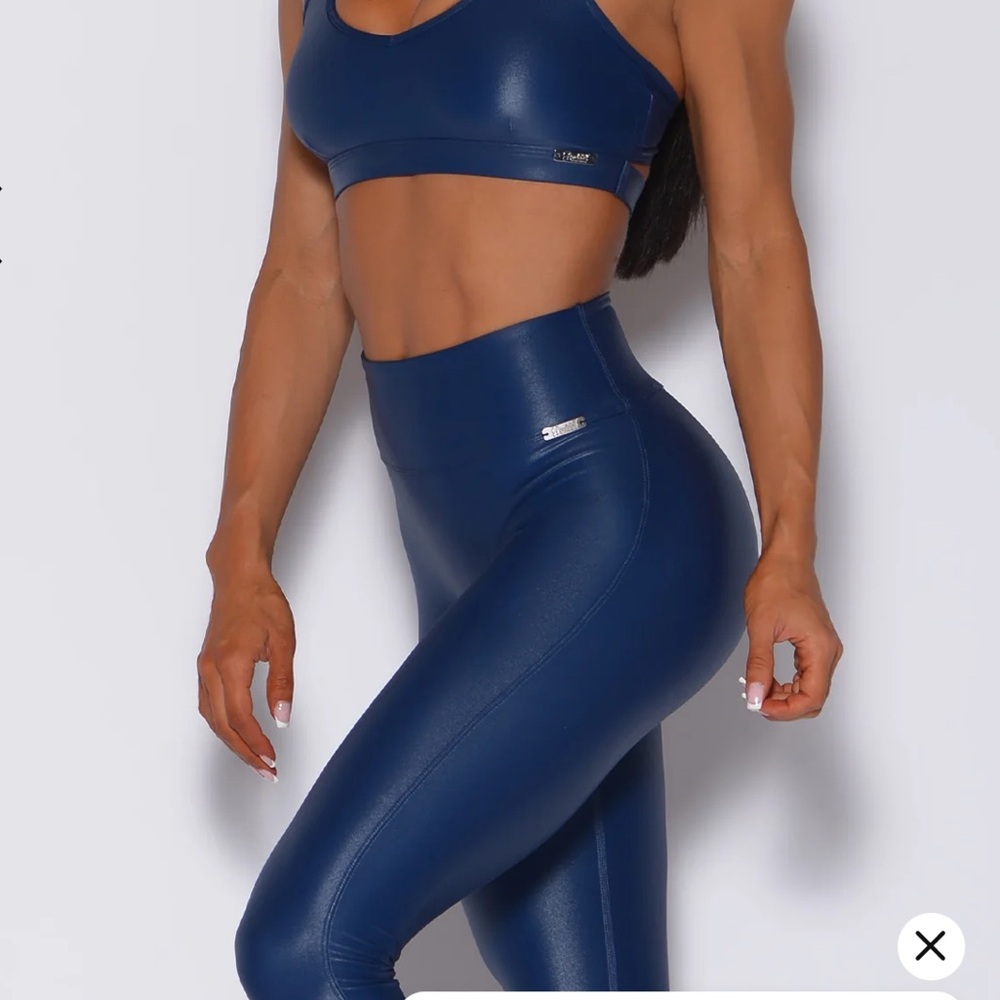 Bombshell sportswear navy shine women’s leggings size small